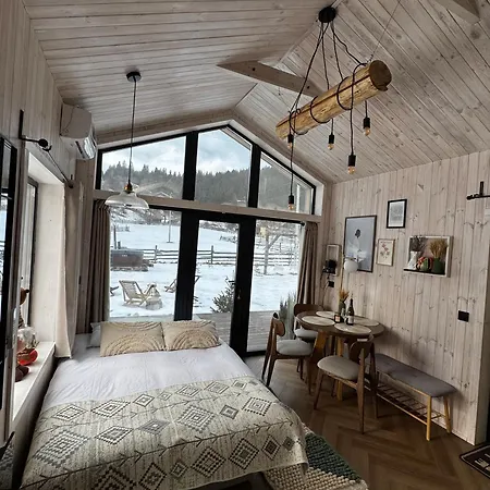 Osho House Karpaty *