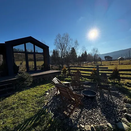 Holiday home Osho House Karpaty Iltsi
