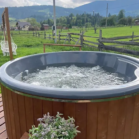Holiday home Osho House Karpaty Iltsi