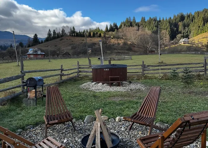 Osho House Karpaty * Iltsi